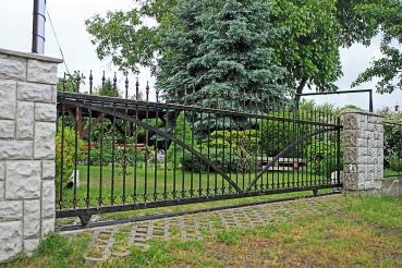 Preview: Schiebetorrolle mit Außenstützplatte und V-Rille C