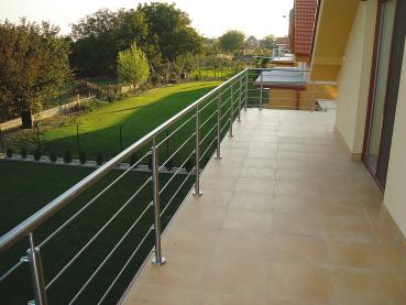 Relinggeländer Edelstahl aufgesetzt Geländer Konfigurator Balkongeländer Treppengeländer Balkon Terrasse Boden Treppen Relingpfosten 42,4 mm V2A