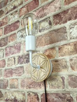 Retro Wandleuchte weiß Vintage Wandlampe mit Rosette Holz Lampe Rustikal
